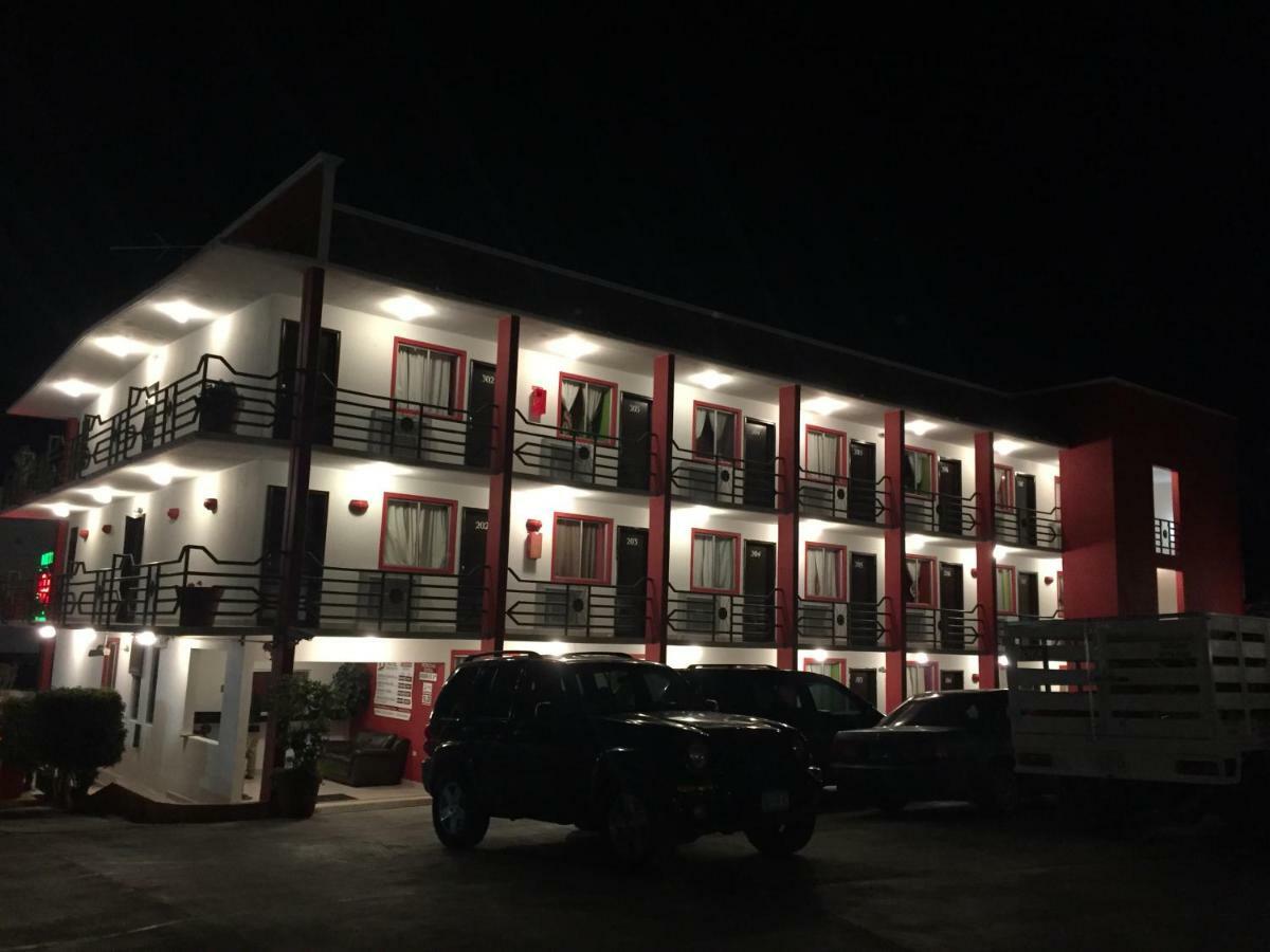 Hotel Descanso Inn Tijuana Exteriör bild